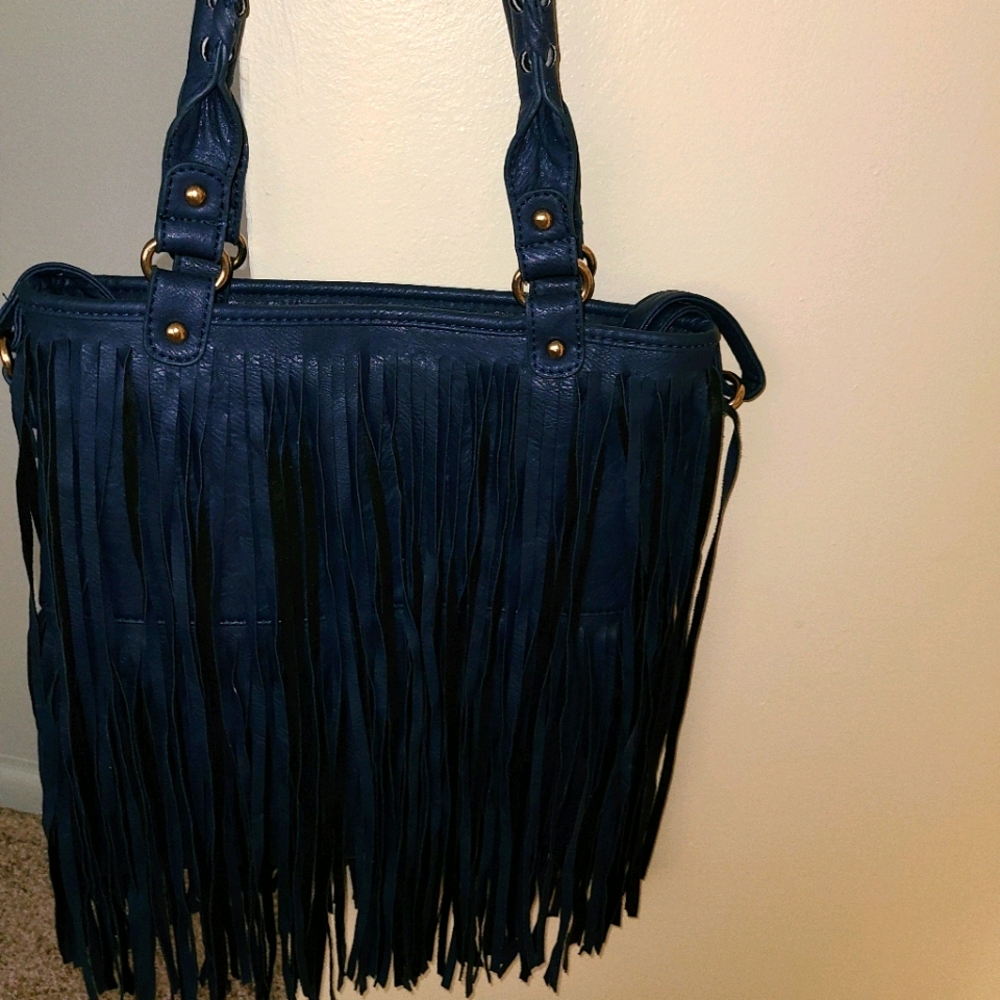 Women's fringe tote